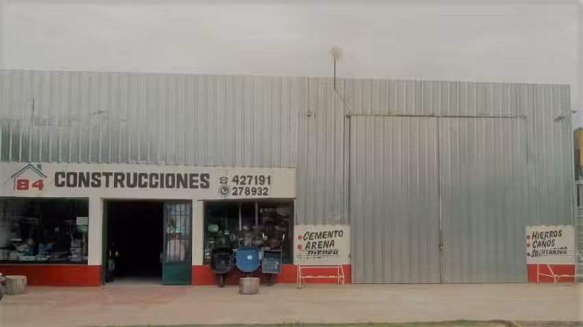 84 Construcciones