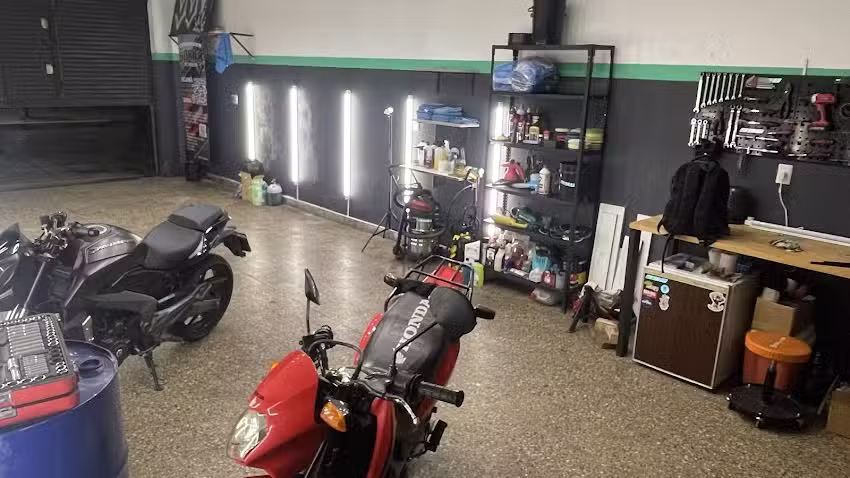 996 MOTOS &ndash; Taller de motos (mecanica & mantenimiento)