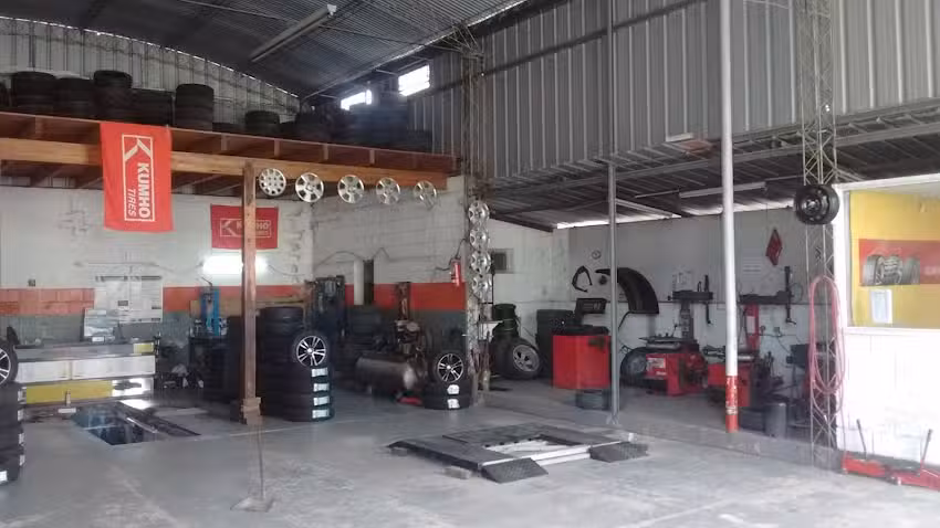 Alberto Castro Neumaticos