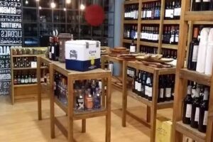 Almac&eacute;n De Bebidas Alem