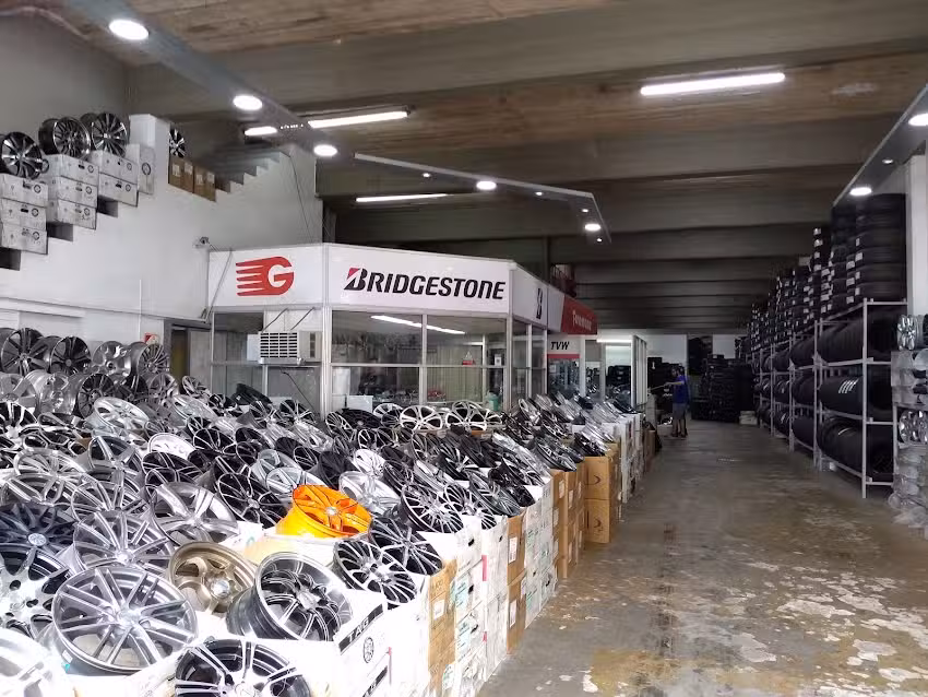 Casa Gazquez Neum&aacute;ticos