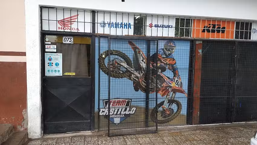 Castillo Reacing Team &ldquo;Taller mec&aacute;nico&rdquo;