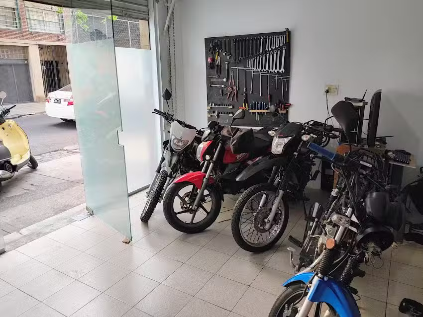 Cerbero bikers taller mec&aacute;nico