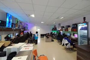 Cyber Gaming El Búnker Shiba Inu Players