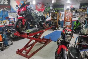 D Y C Restauraci&oacute;n Y Personalizado De Motos