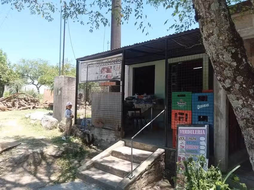 Despensa do&ntilde;a isa