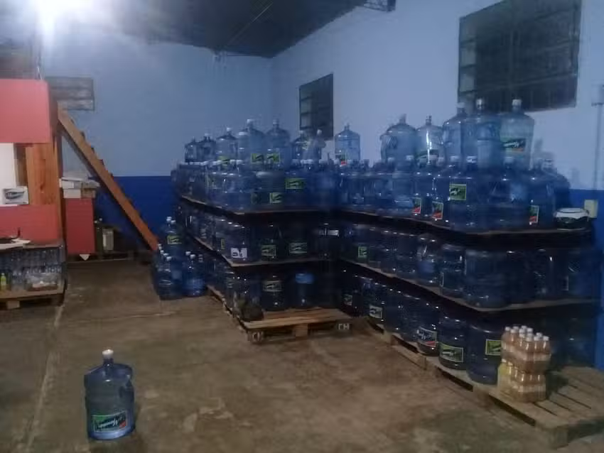 Distribuidora Manantiales ..Romano Viviana