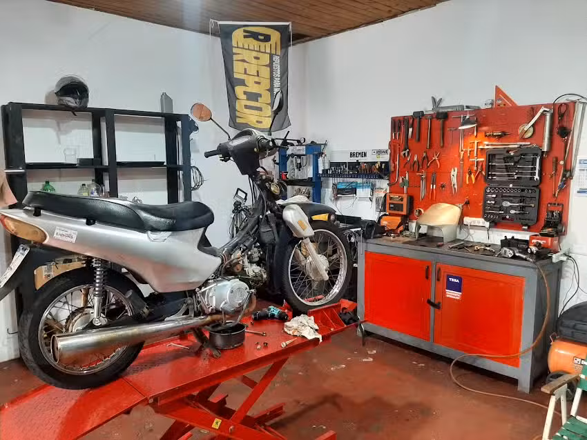 ENDURO MOTOPARTES (de Jhonatan Pastuszak) (taller motos &ndash; ventas de repuestos)