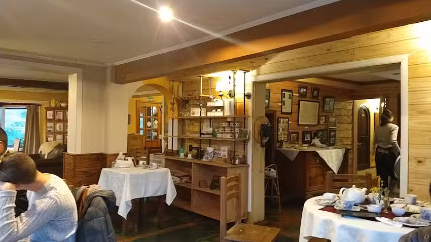 Equs &ndash; Casa de t&eacute; gal&eacute;s