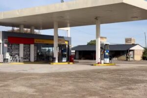 Est.de Servicio y hotel Grupo Operadora de servicio S.R.L