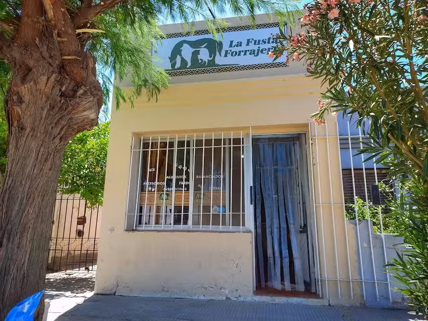 Forrajer&iacute;a La Fusta