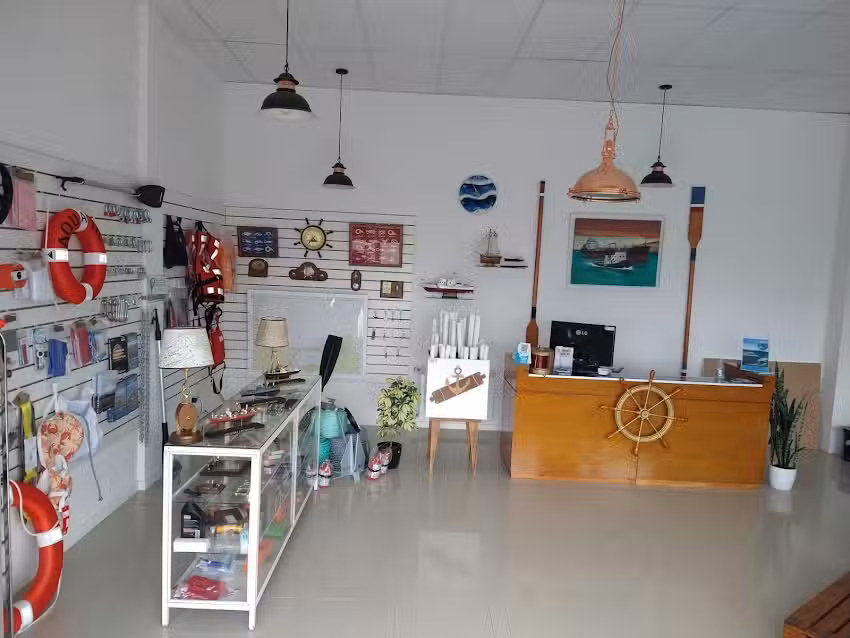 Gale&oacute;n N&aacute;utica