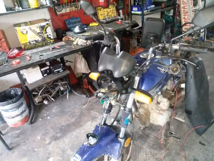 garage motoquero