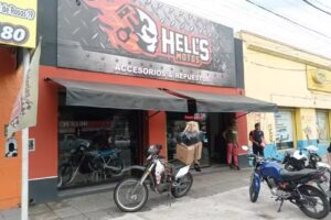 Hell&acute;s Motos