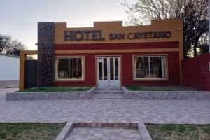 Hotel San Cayetano