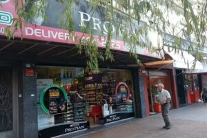 KANGOO PET FOOD Versalles 1