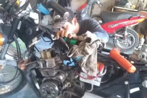 L.X.M (Locos Por Las Motos)