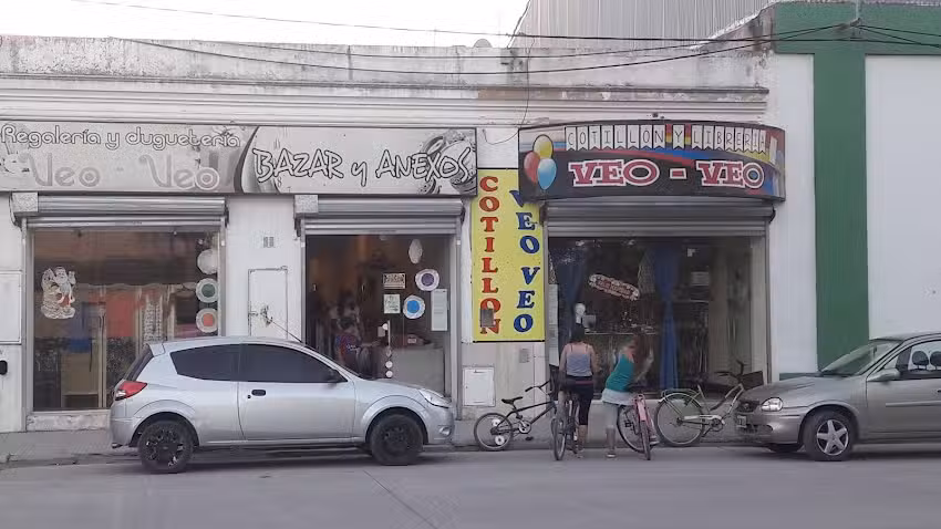 Librer&iacute;a Y Cotill&oacute;n Veo-Veo