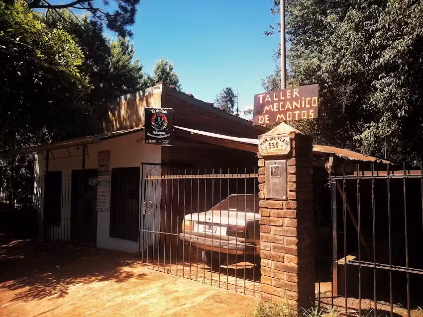 Lo de colo moto garage