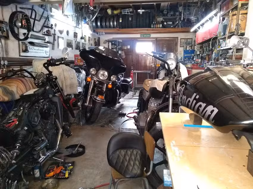 LVCustom motos personalizadas