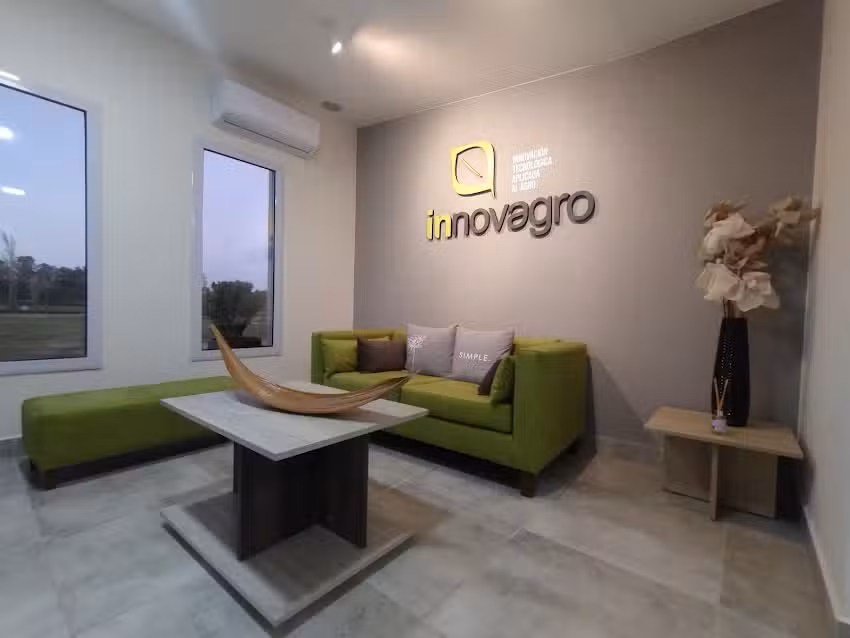 MANISERA LUCA de INNOVAGRO S.A