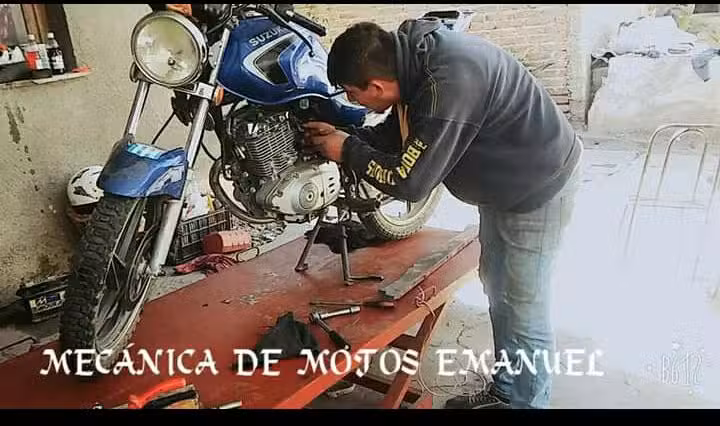 Mec&aacute;nica de moto Emanuel