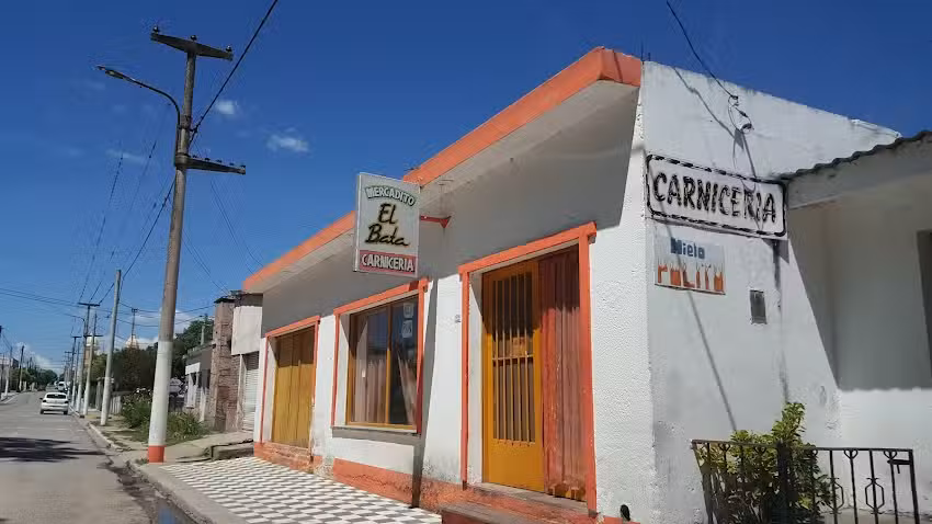 Mercadito y Carnicer&iacute;a El Bata