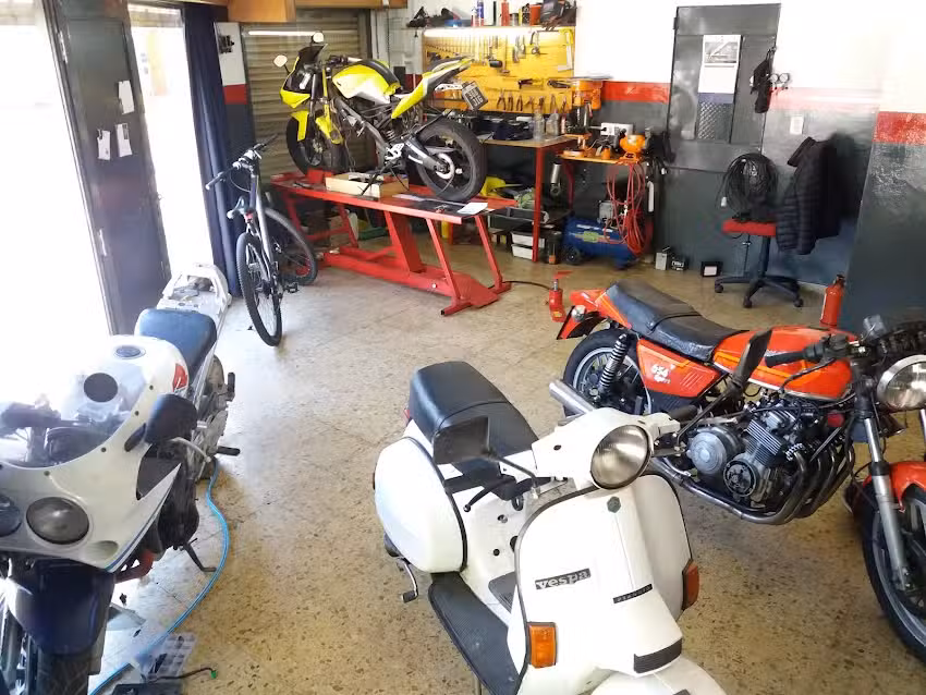 MOTO GARAGE &ndash; Taller mec&aacute;nico
