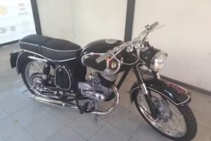 Moto Repuestos Fox