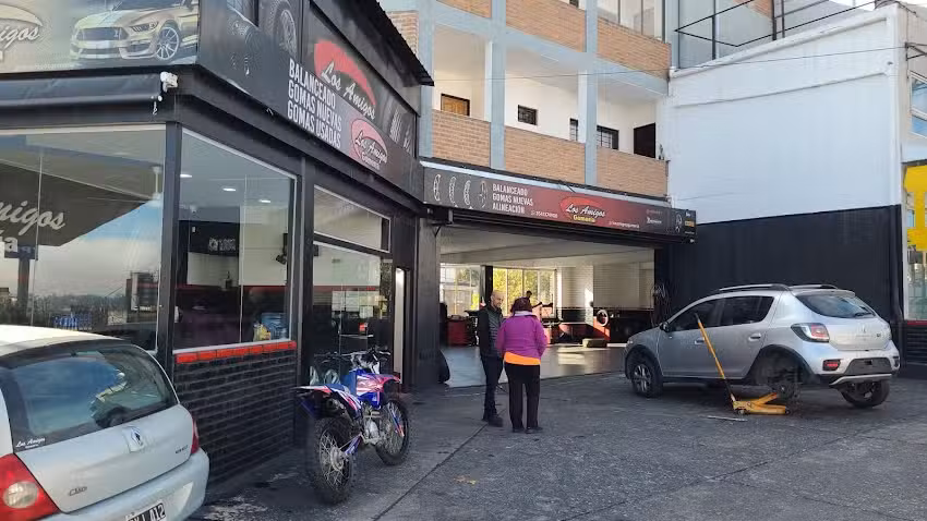 Neumaticos Los Amigos