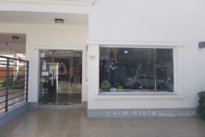 OVEJA NEGRA CA&Ntilde;UELAS