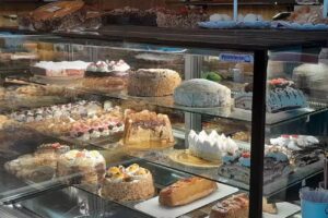 Panaderia Confiteria El Trebol