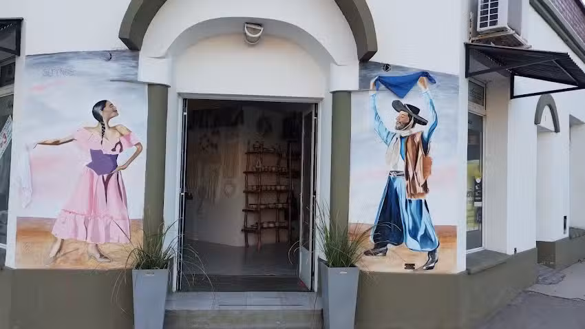 Ra&iacute;ces Sure&ntilde;as