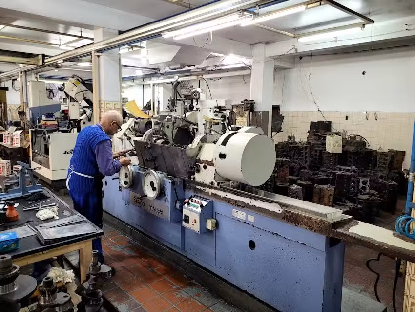 Rectificaciones Tomas Gradenecker Srl