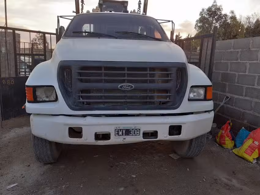 Reparacion y Pintura de pl&aacute;sticos y fibra