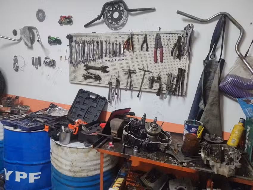 Taller de electricidad y Mecanicas de motos