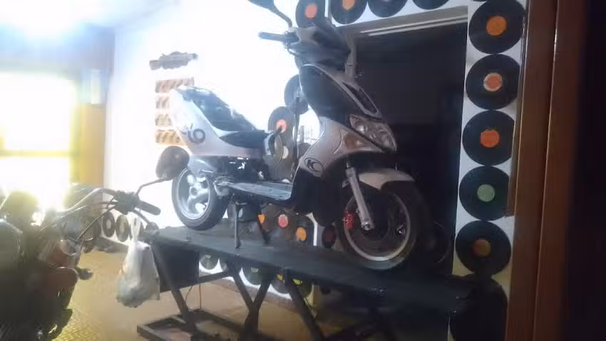 Taller de motocicleta &ldquo;Luana&rdquo;