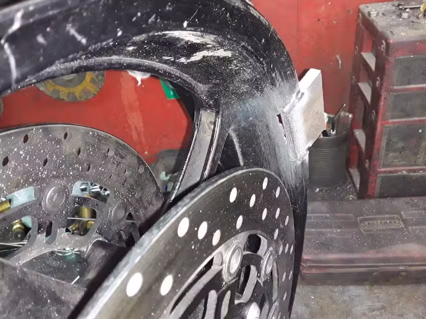 Taller de motos Jorge -soldadura de aluminio-