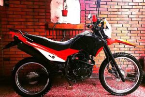 TALLER DE MOTOS LLAVALLOL