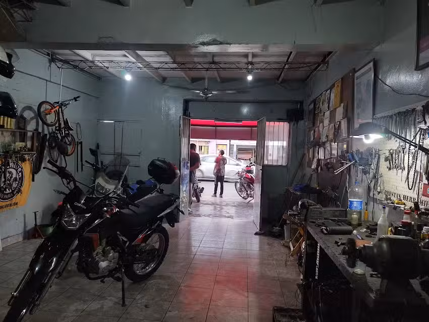 Taller de motos &ldquo;MotoKart&rdquo;