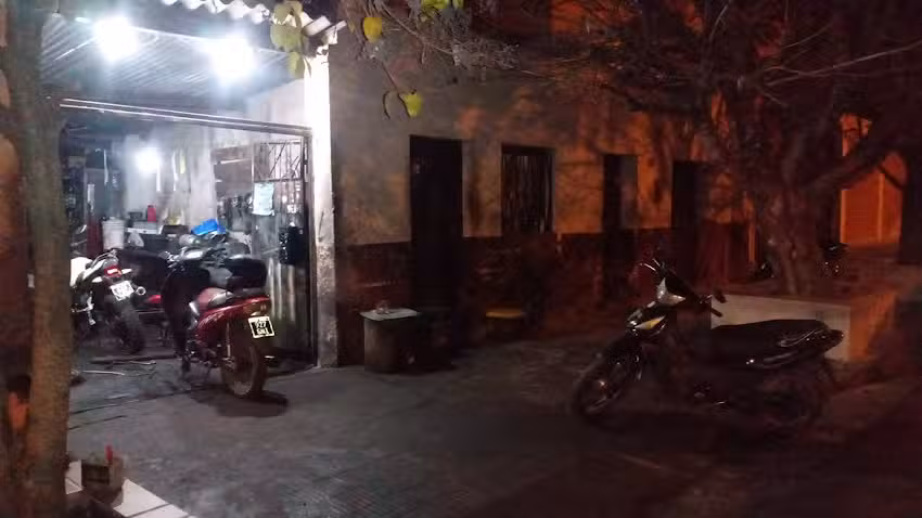 Taller de motos nino