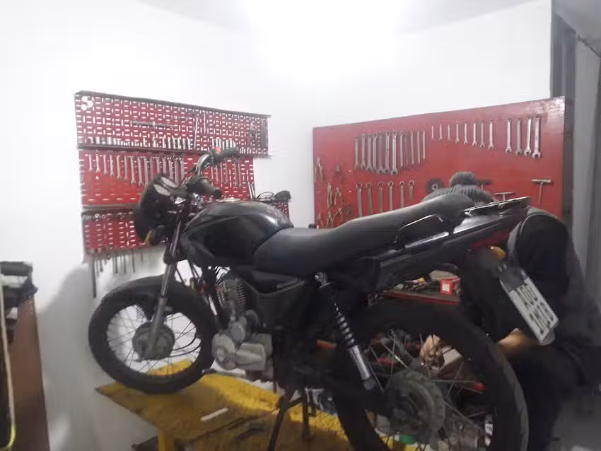 Taller de motos y repuestos de motos