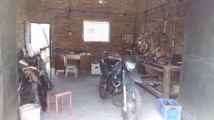 Taller mecanico de motos JS