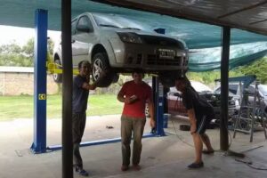 Taller-mecanico-topo benitez