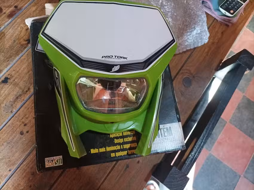 Taller motos y venta repuestos LA M&Aacute;QUINA