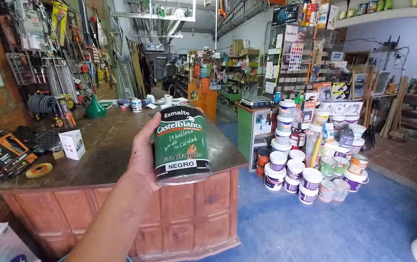 Tienda Y Ferreteria Las Moras