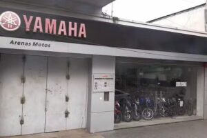 Yamaha Arenas Motos